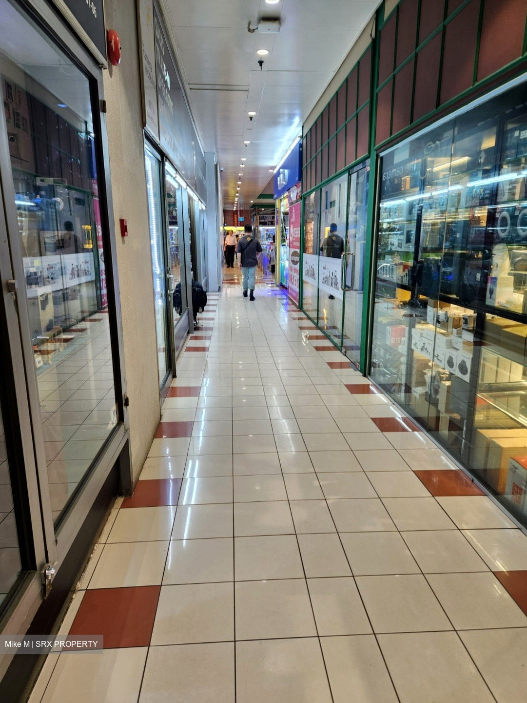 Peninsula Shopping Complex (D6), Retail #431108741